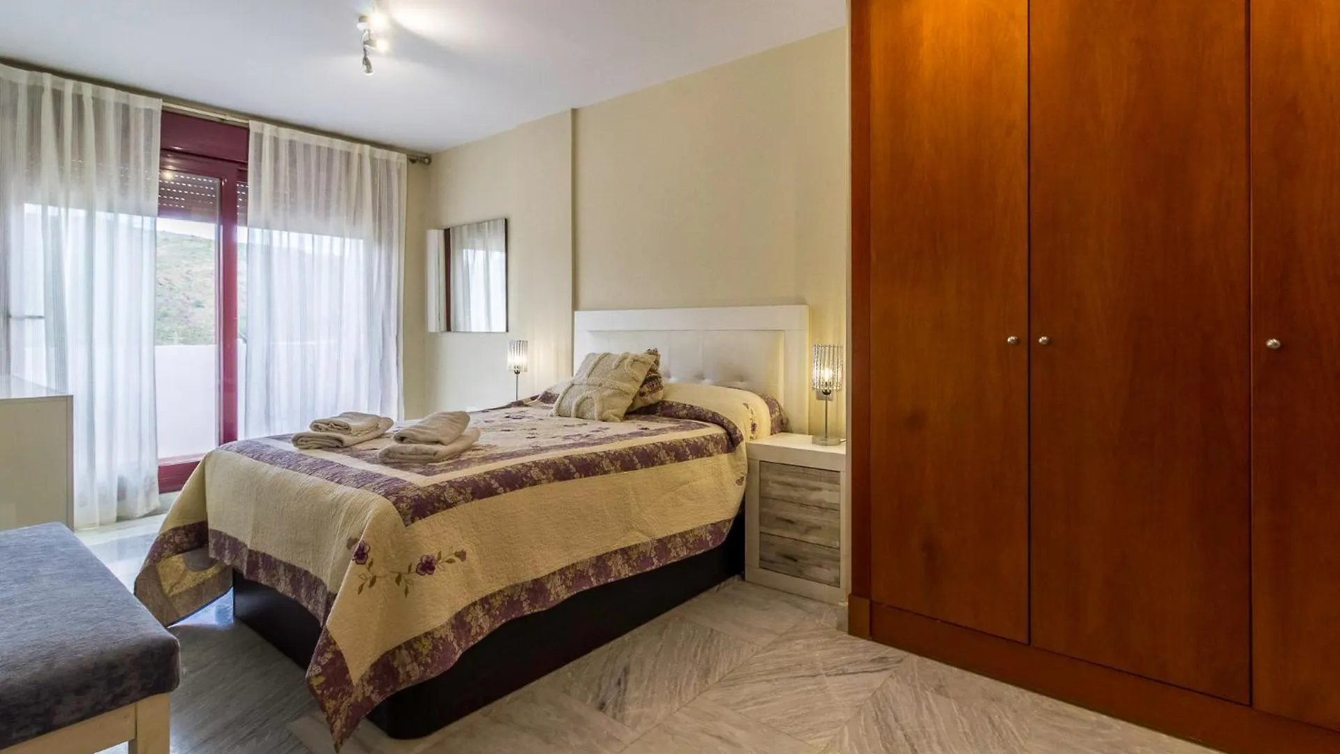 Apartment En Benahavis Estepona Spanje